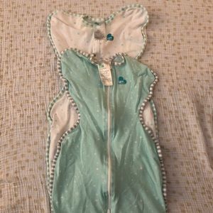 Two love to dream swaddles